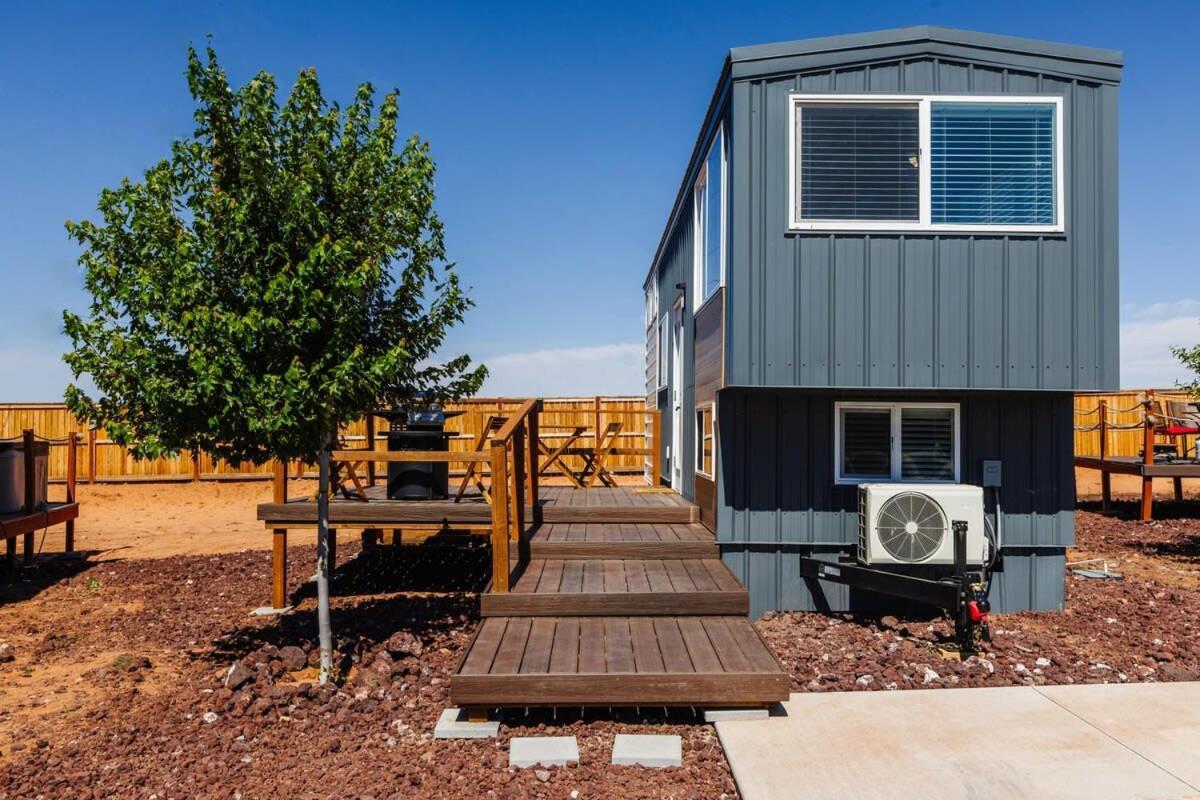 Modern Home With Private Hot Tub Apple Valley Exterior foto